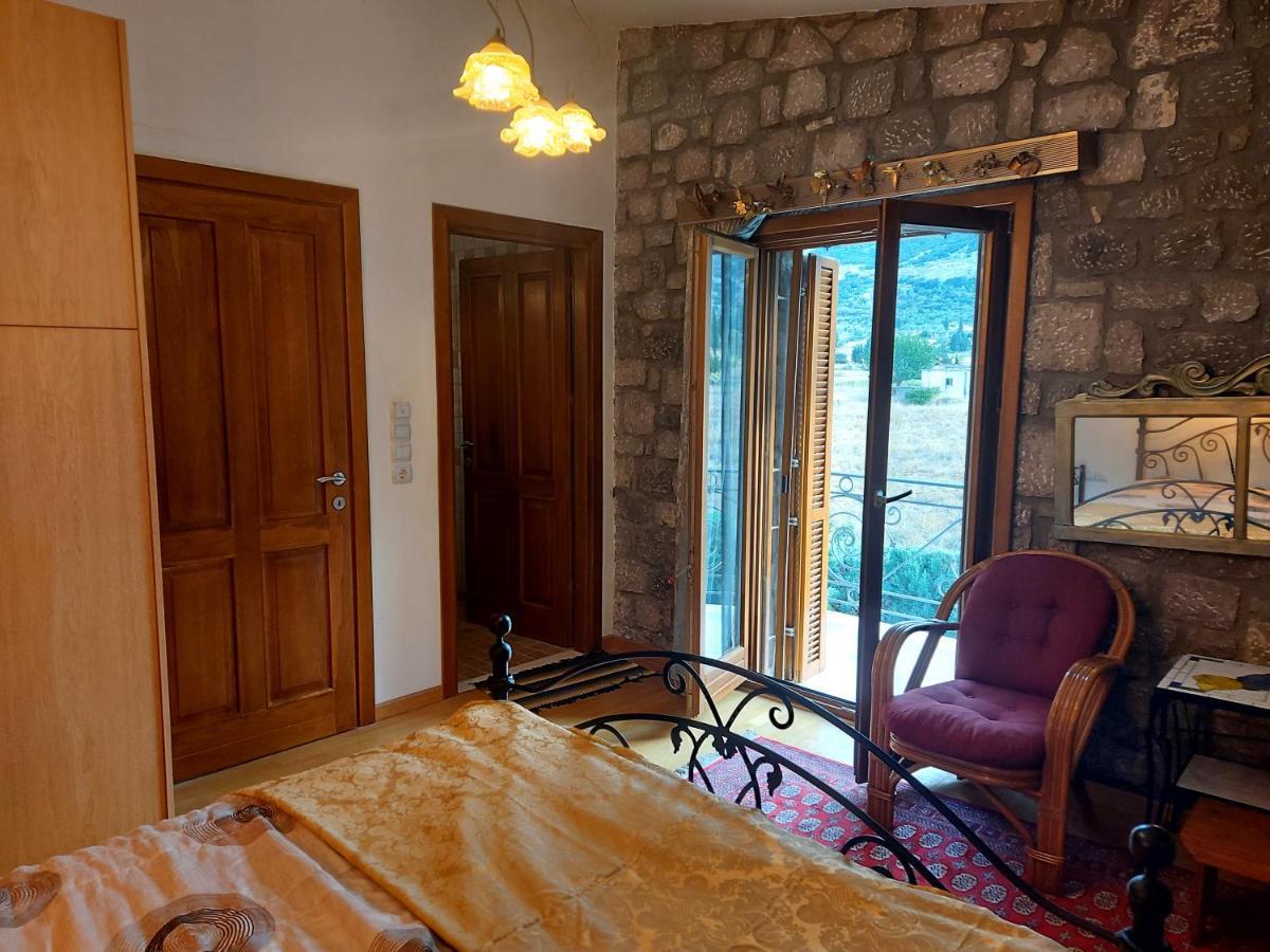 Xenios Petritis Apartment Livadeia Luaran gambar